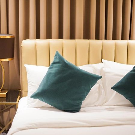 Solano Residences 利帕 外观 照片